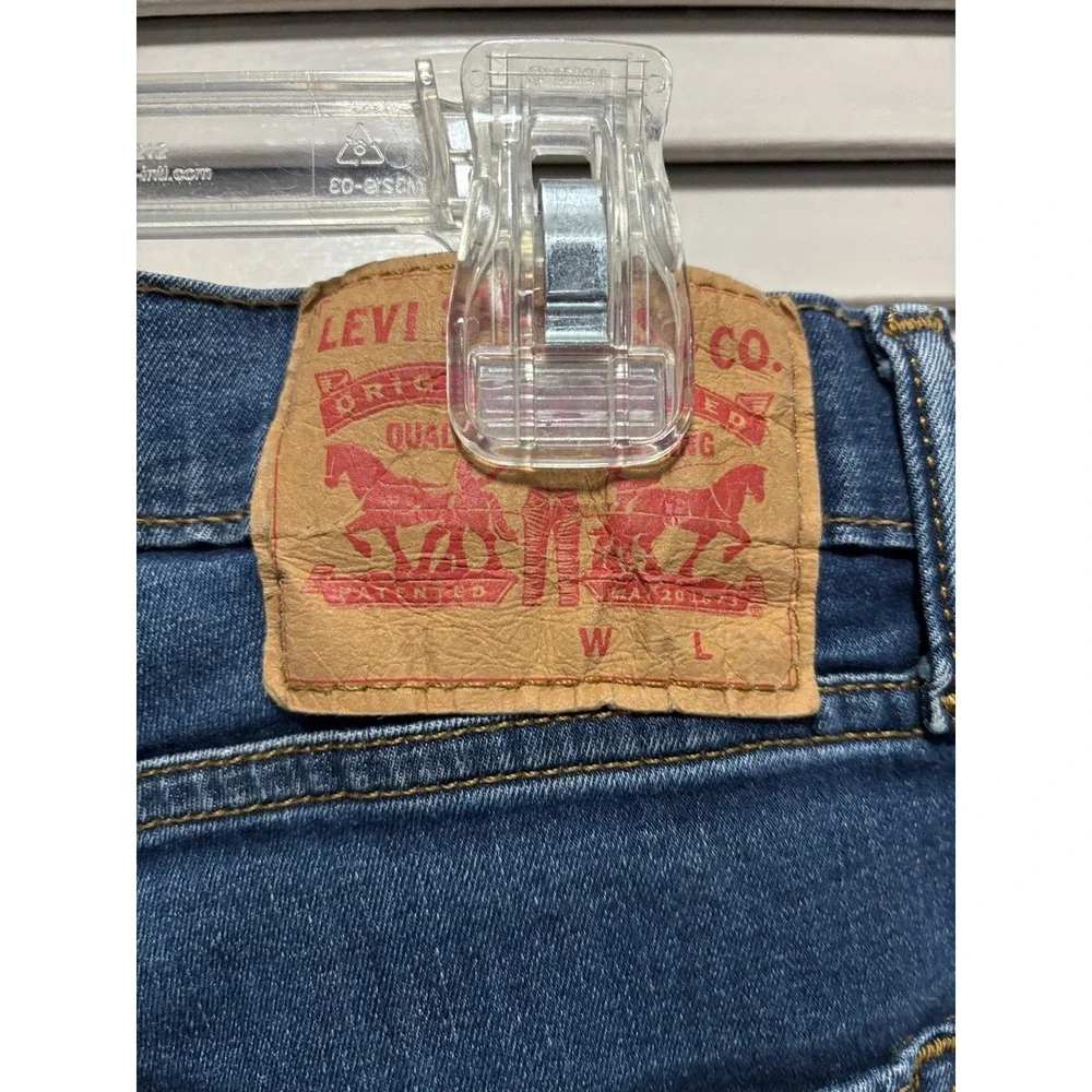 Levis‎ Medium Wash Zip Logo Straight Leg Size 32x30 Mid Rise Cotton